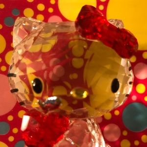 Swarovski Crystal Hello Kitty Figure Holdi…